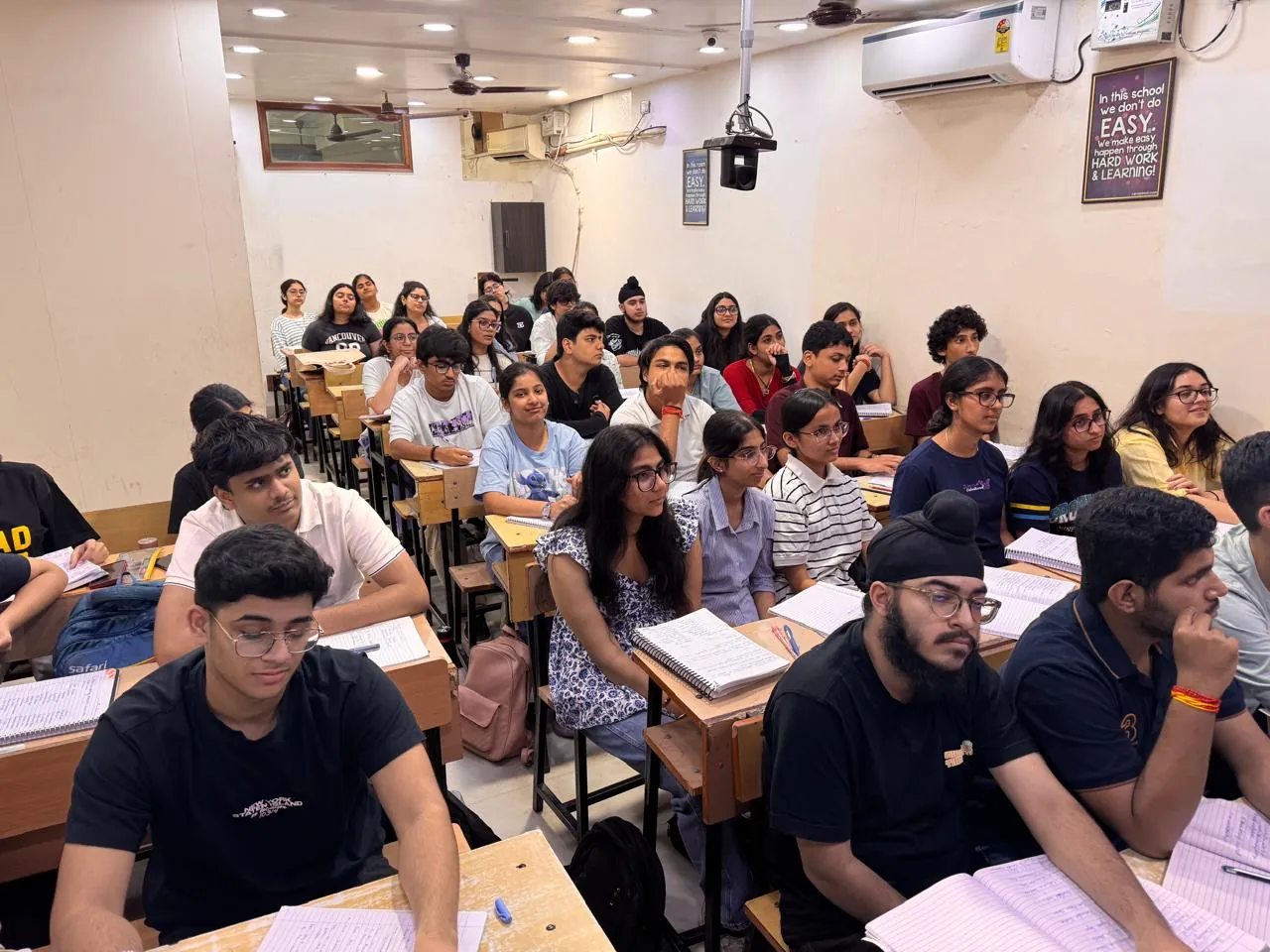 Students in class at ISL Competitive Centre, South Delhi — photo 3