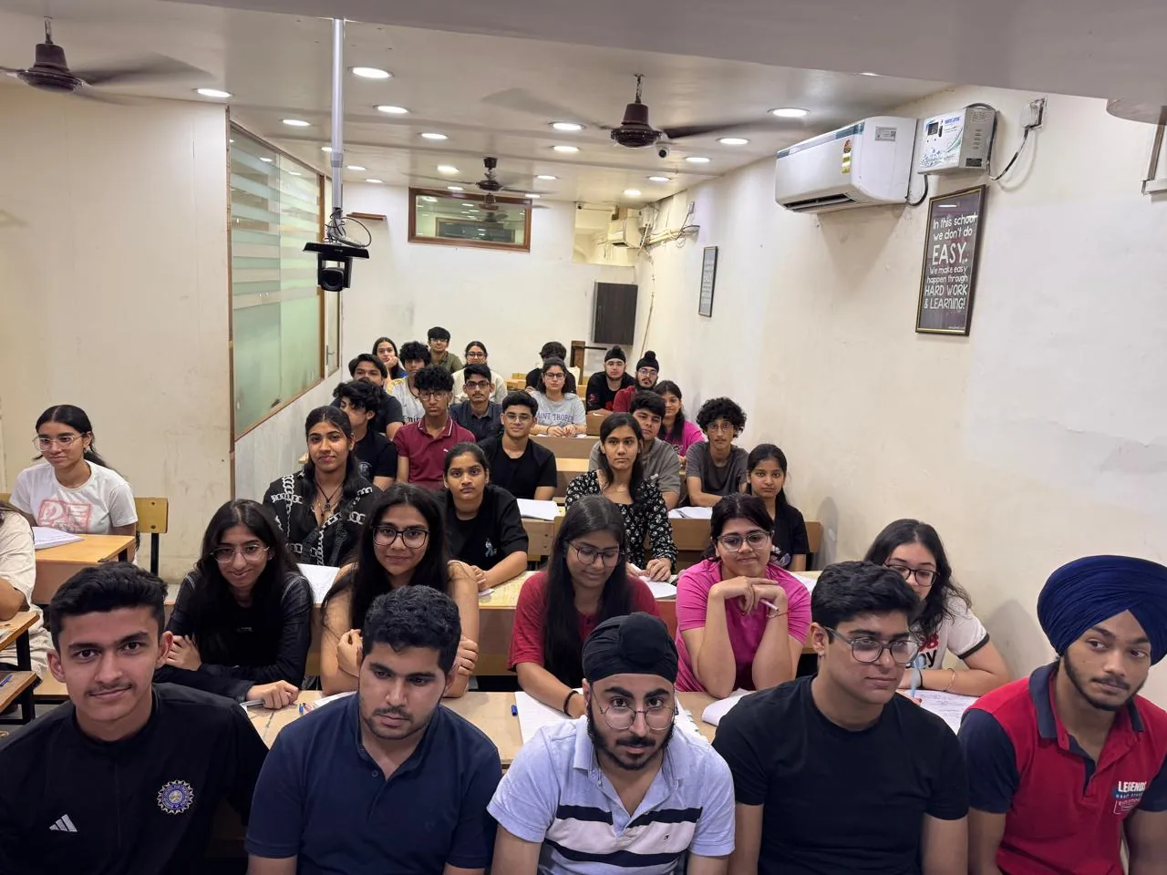 Students in class at ISL Competitive Centre, South Delhi — photo 5